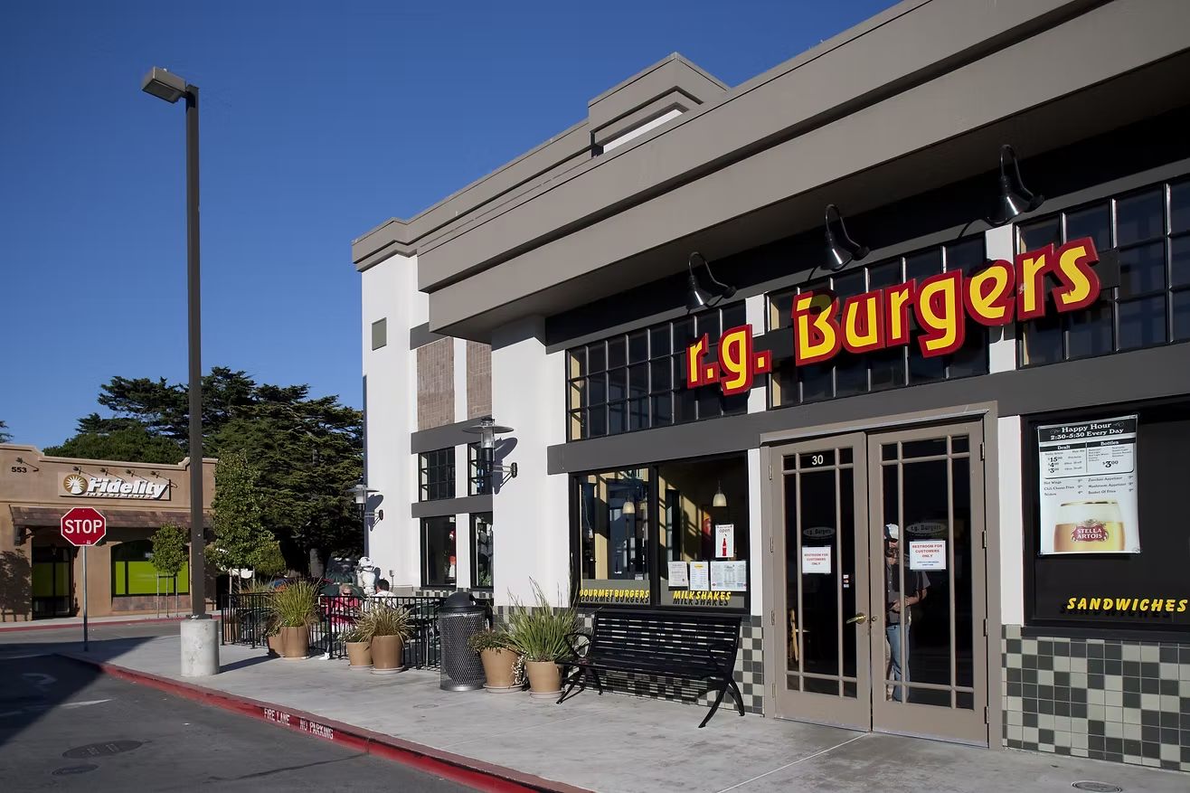 r.g. Burgers at Uptown Monterey
